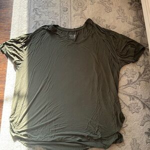 TIME AND TRU COMFY TOP​